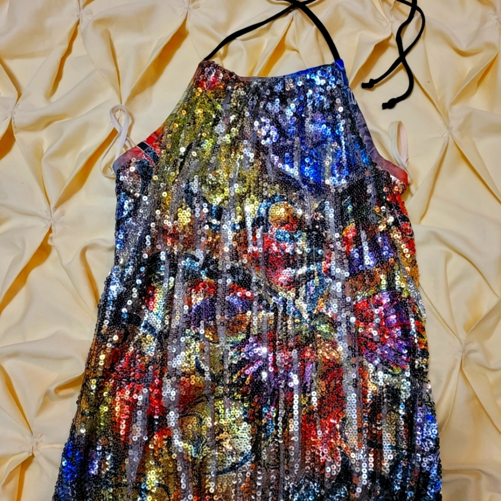 💖Body Central - NEW Gorgeous Sequins Top